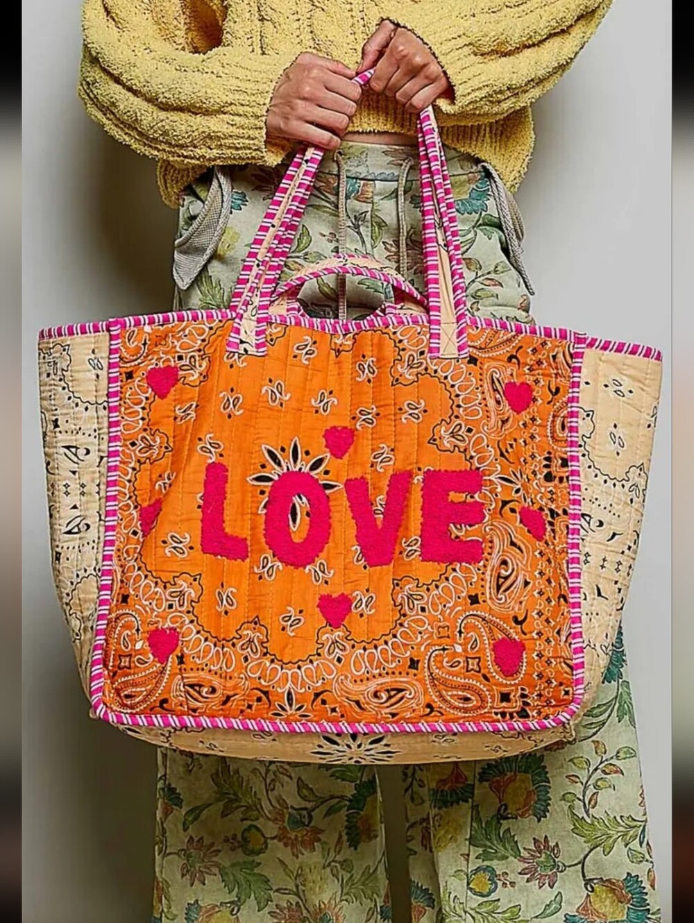 POL LOVE Bandana Quilted Tote Bag Textured Print In Orange/Pink Large NWT $98 - Picture 9 of 15